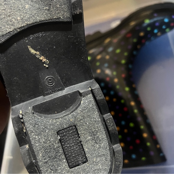 ๐ Western Chief Women's Ditsy Dot City Rain Boot, 9 ๐
- Picture 8 of 10